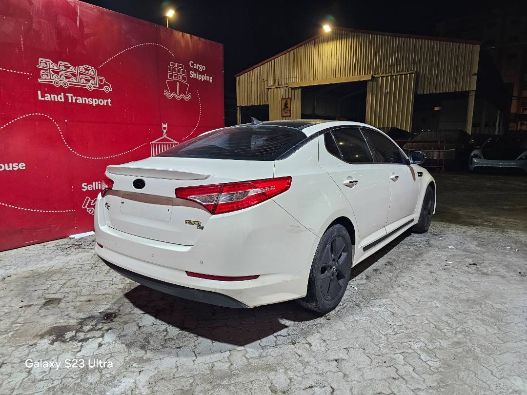 2013 KIA K5 — 179082 KM — Lot 035658 — Main - Marhaba Auctions Used Cars - Image 5