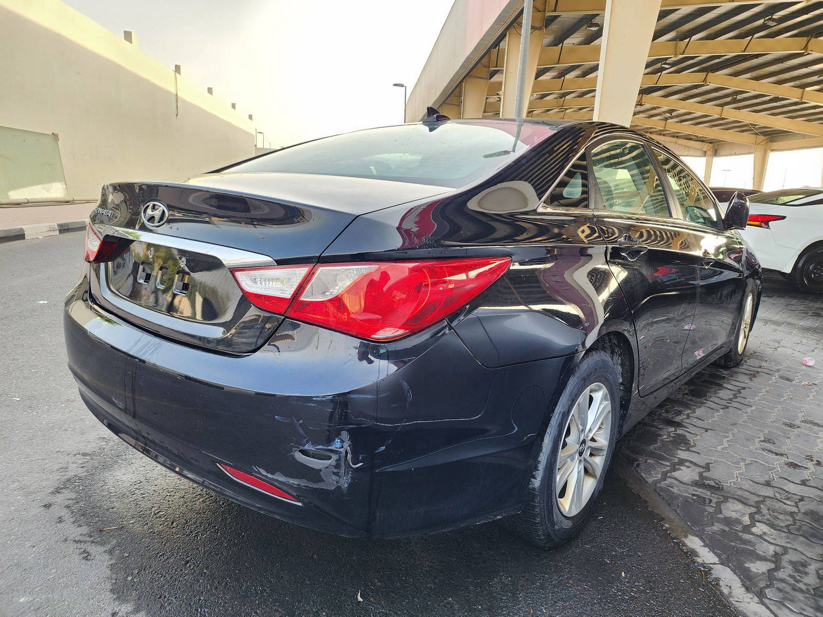 2013 HYUNDAI SONATA — 116580 Miles — Lot 83411 — Souq - Marhaba Auctions Used Cars - Image 3