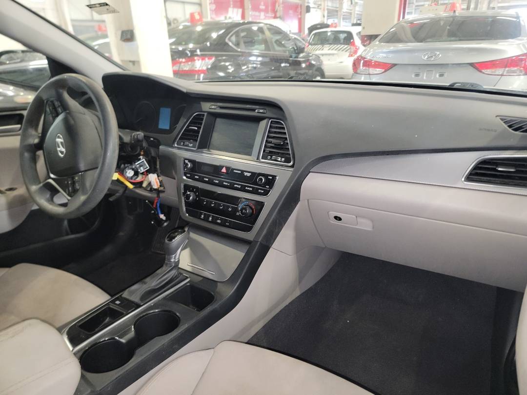 2016 HYUNDAI SONATA — 116352 Miles — Lot 73323283 - Marhaba Auctions Used Cars - Image 5