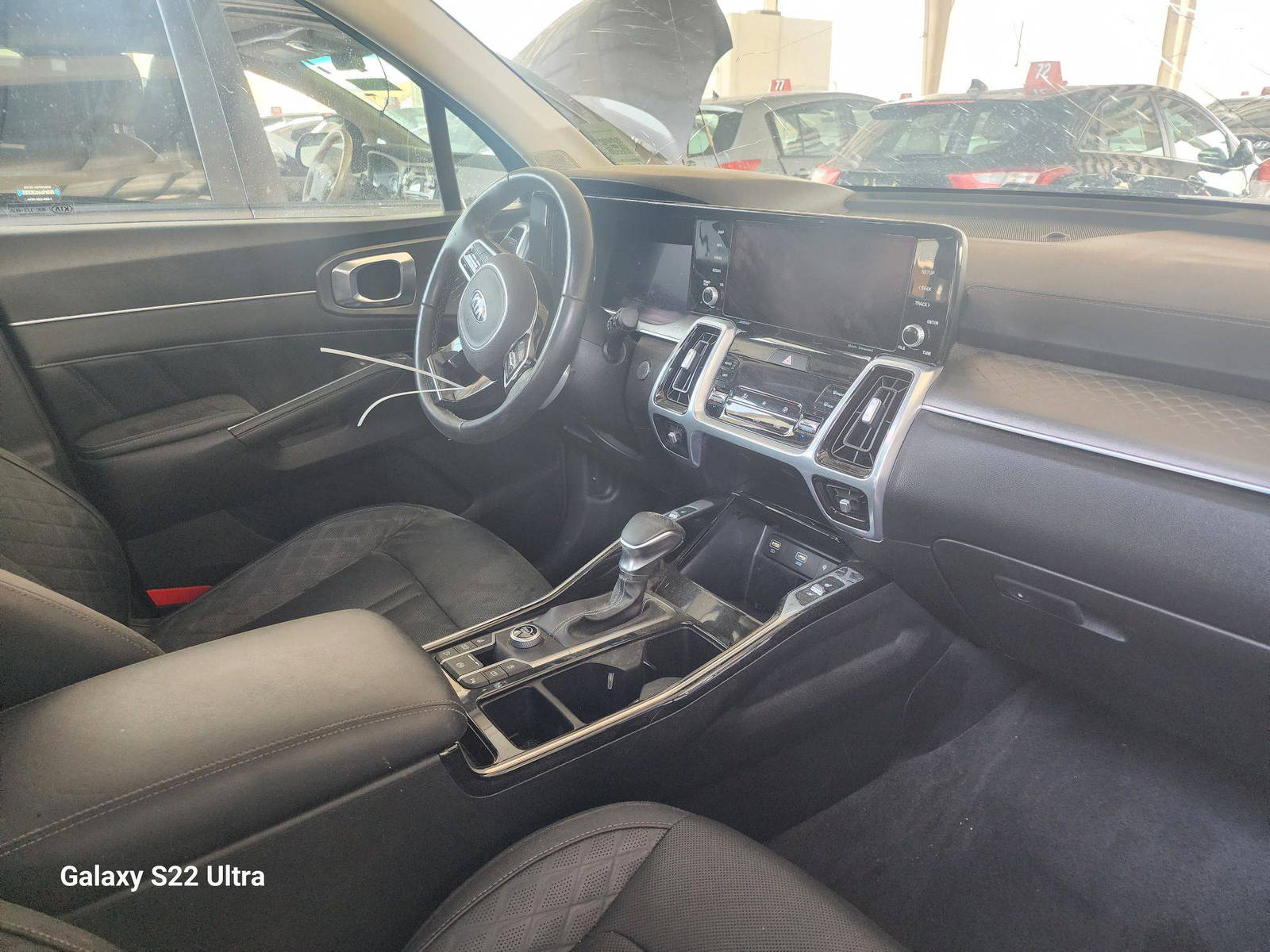 2021 KIA SORENTO — 62345 Miles — Lot 37477934 — Souq - Marhaba Auctions Used Cars - Image 5