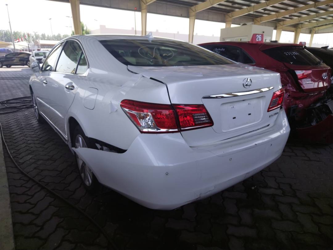 2011 LEXUS ES 350 — 213010 Miles — Lot 37436497 - Marhaba Auctions Used Cars - Image 4
