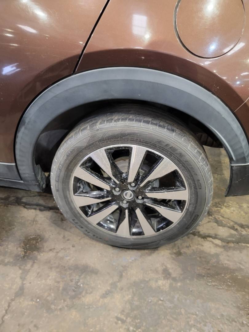 2017 NISSAN KICKS — 109040 KM — Lot HL502648 — Main - Marhaba Auctions Used Cars - Image 9