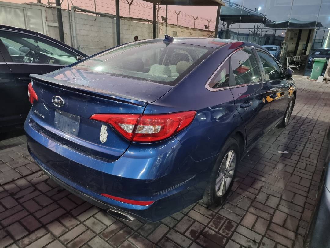 2015 HYUNDAI SONATA — 173067 Miles — Lot 85771 — Ind. 12 - Marhaba Auctions Used Cars - Image 4