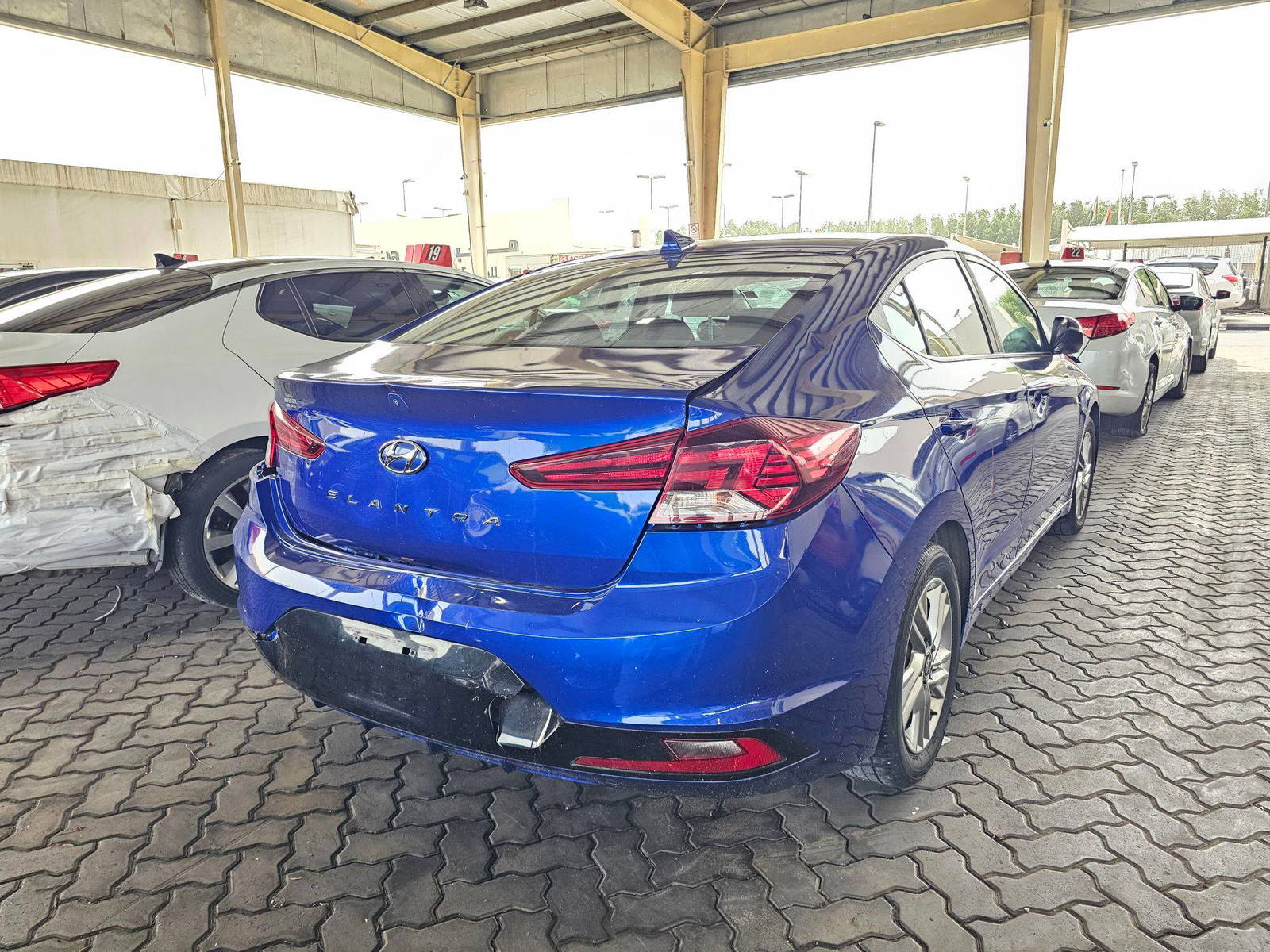 2020 HYUNDAI ELANTRA — 112278 KM — Lot 1282620 — Main - Marhaba Auctions Used Cars - Image 3