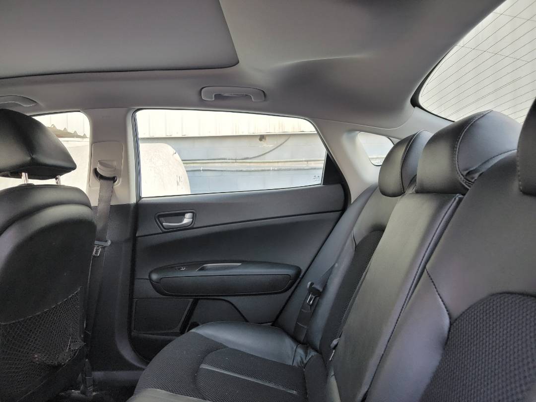 2019 KIA OPTIMA — 54315 Miles — Lot 52225374 — Main - Marhaba Auctions Used Cars - Image 18