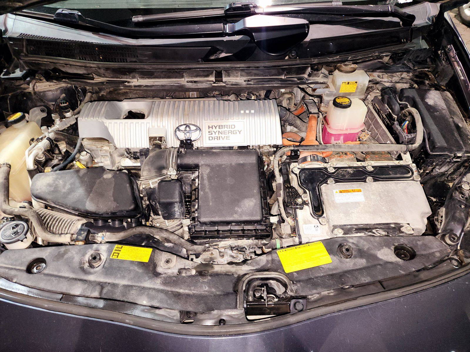 2011 TOYOTA PRIUS — 224355 Miles — Lot B1356394 — Souq - Marhaba Auctions Used Cars - Image 11