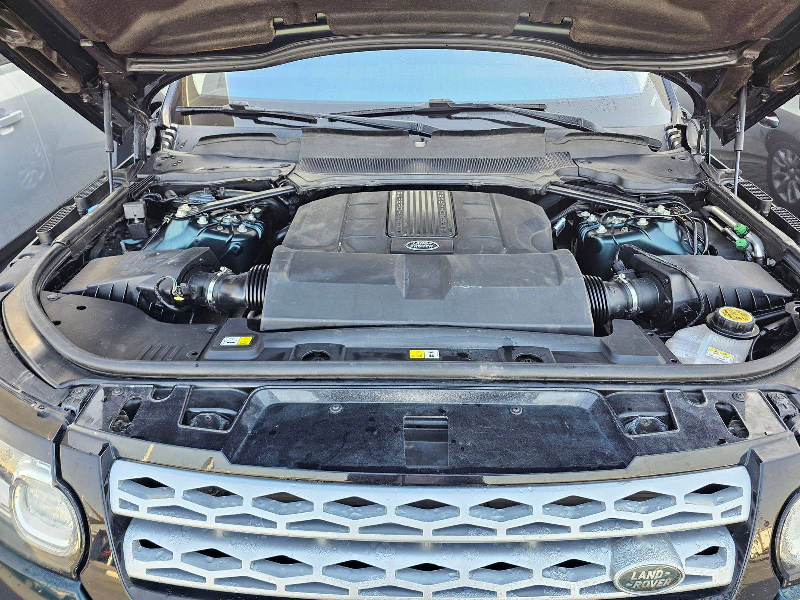 LAND ROVER RANGE ROVER SPORT 2017 - Marhaba Auction Used Cars - Image 13