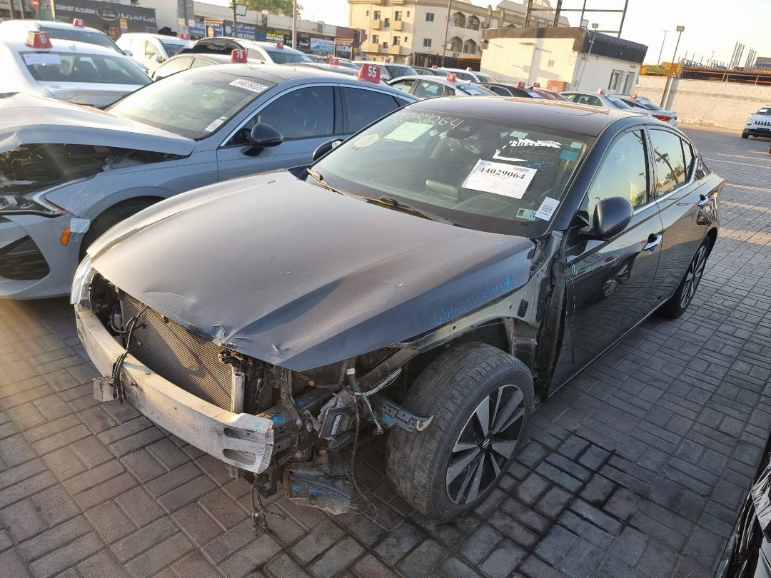 2019 NISSAN ALTIMA — 103647 Miles — Lot C236143 — Ind. 12 - Marhaba Auctions Used Cars - Image 5