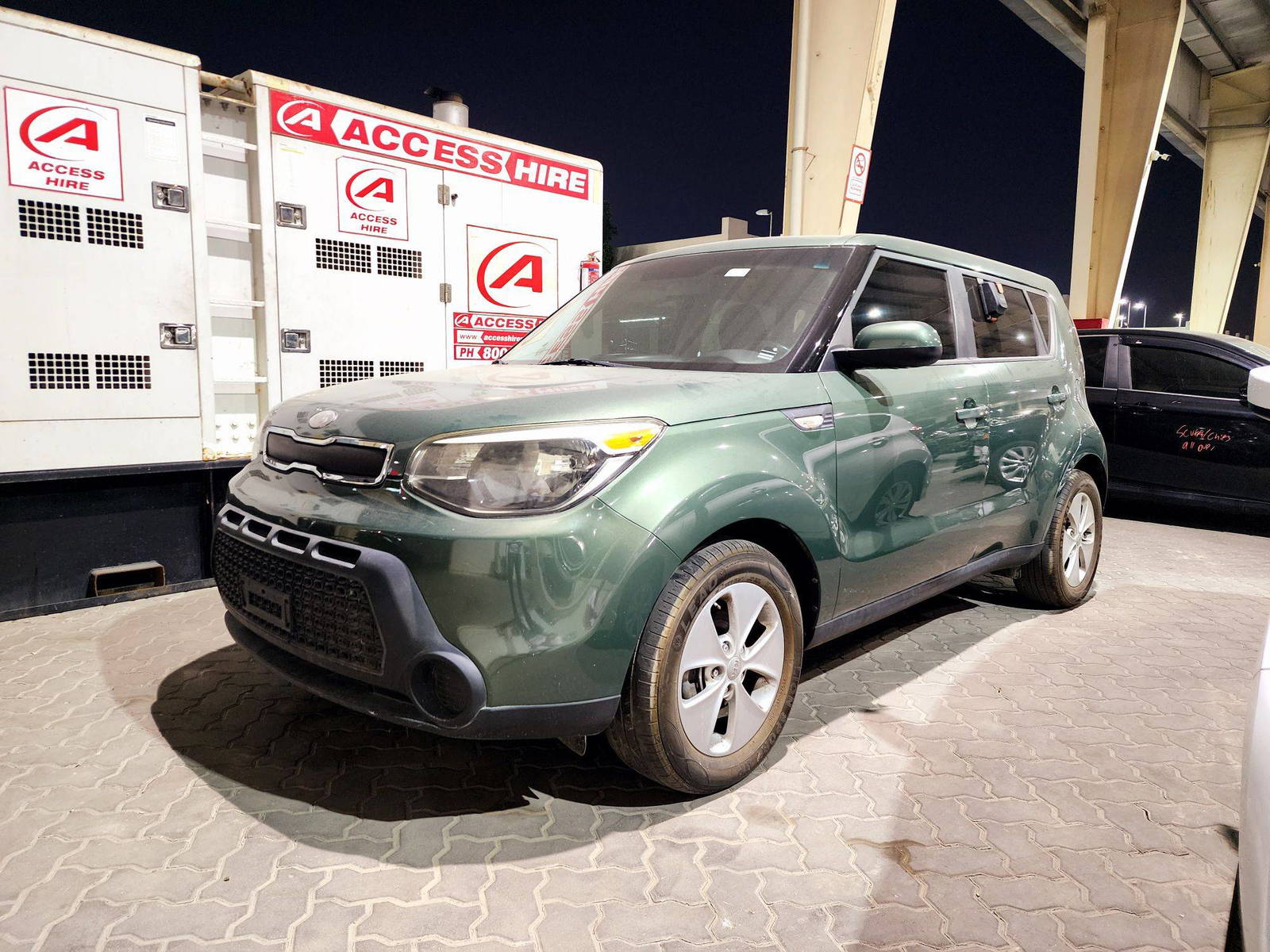 2014 KIA SOUL — 138080 Miles — Lot E7021988 — Souq - Marhaba Auctions Used Cars - Image 5