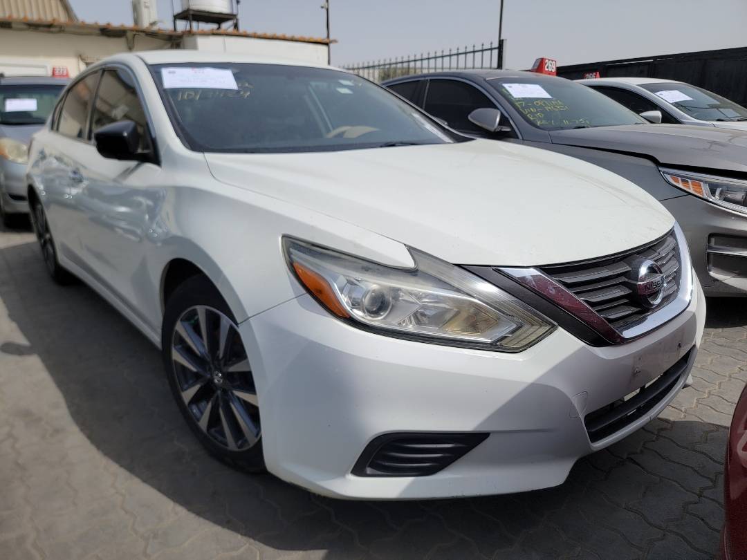 2017 NISSAN ALTIMA — 204563 Miles — Lot HC168503 — Main - Marhaba Auctions Used Cars - Image 4