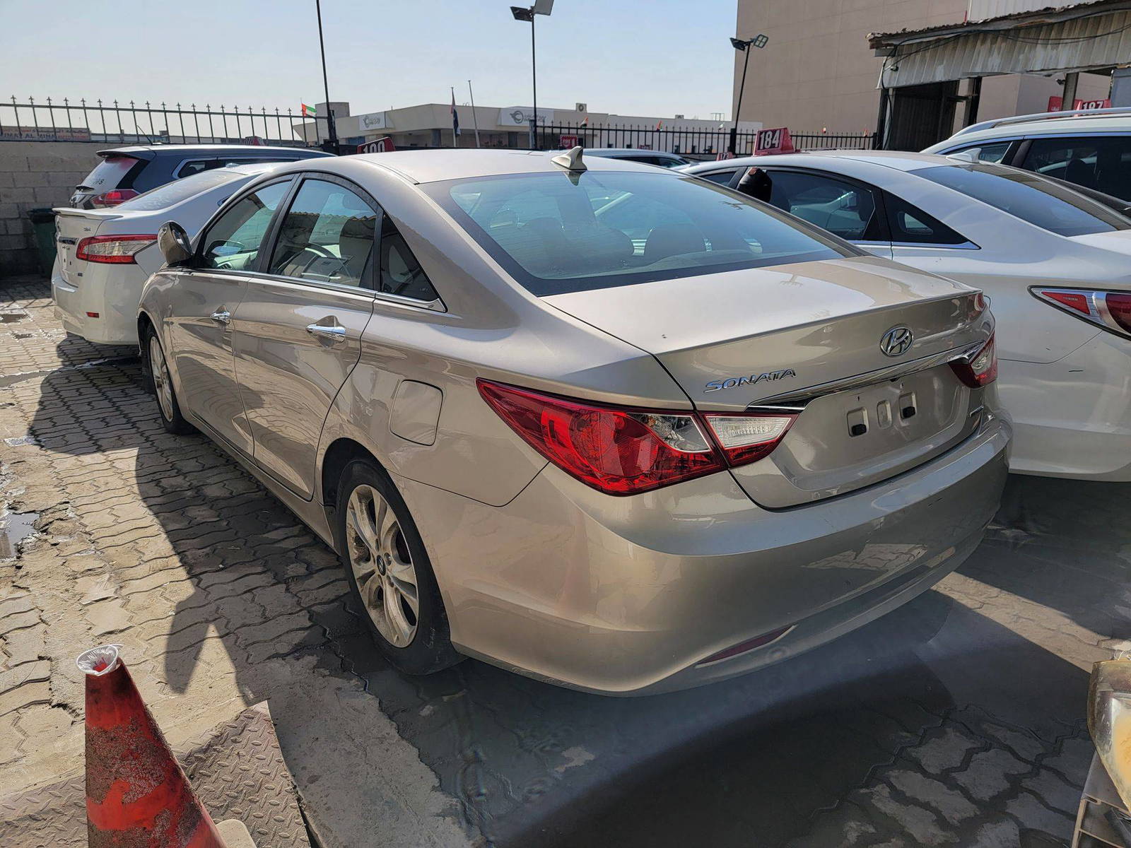 2011 HYUNDAI SONATA — 222888 Miles — Lot H047867 — Main - Marhaba Auctions Used Cars - Image 5