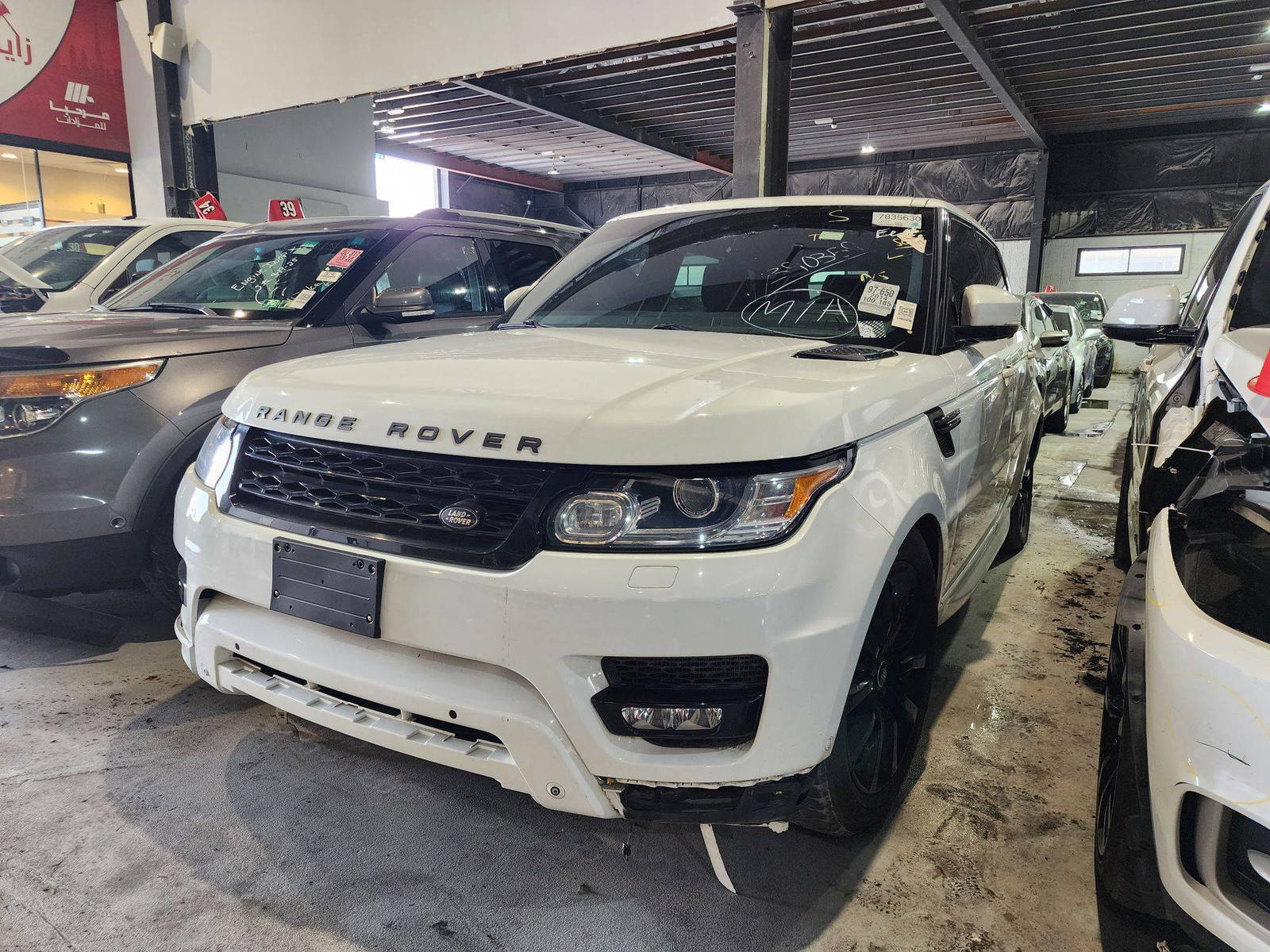 2014 LAND ROVER RANGE ROVER SPORT — 100185 Miles — Lot 7835630 — Main - Marhaba Auctions Used Cars - Image 3