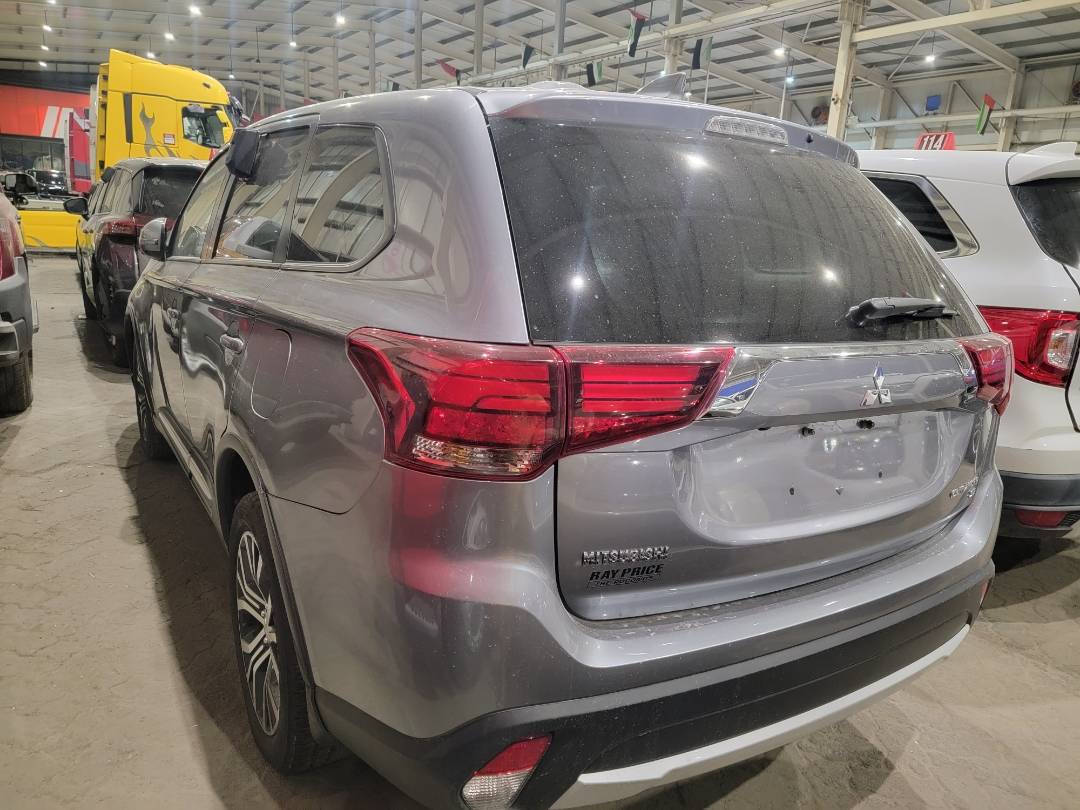 2018 MITSUBISHI OUTLANDER — 66563 Miles — Lot 1JZ071445 — Main - Marhaba Auctions Used Cars - Image 3