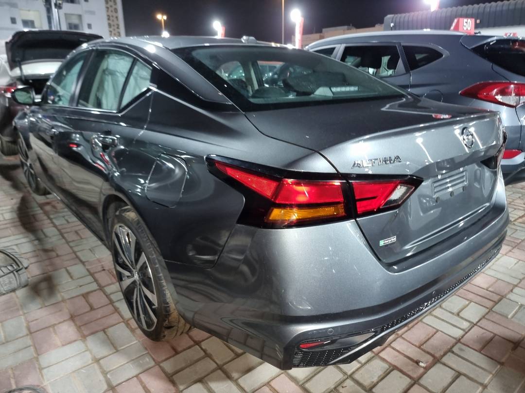 2021 NISSAN ALTIMA — 66198 Miles — Lot 38275140 - Marhaba Auctions Used Cars - Image 4