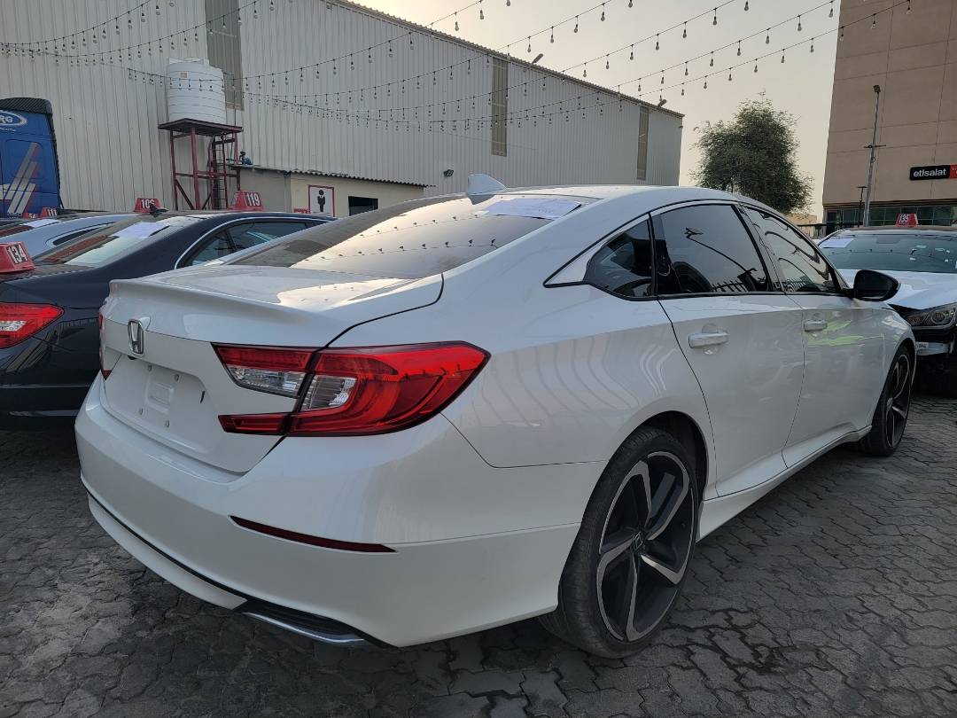 2019 HONDA ACCORD — 52072 KM — Lot KA096296 — Main - Marhaba Auctions Used Cars - Image 3