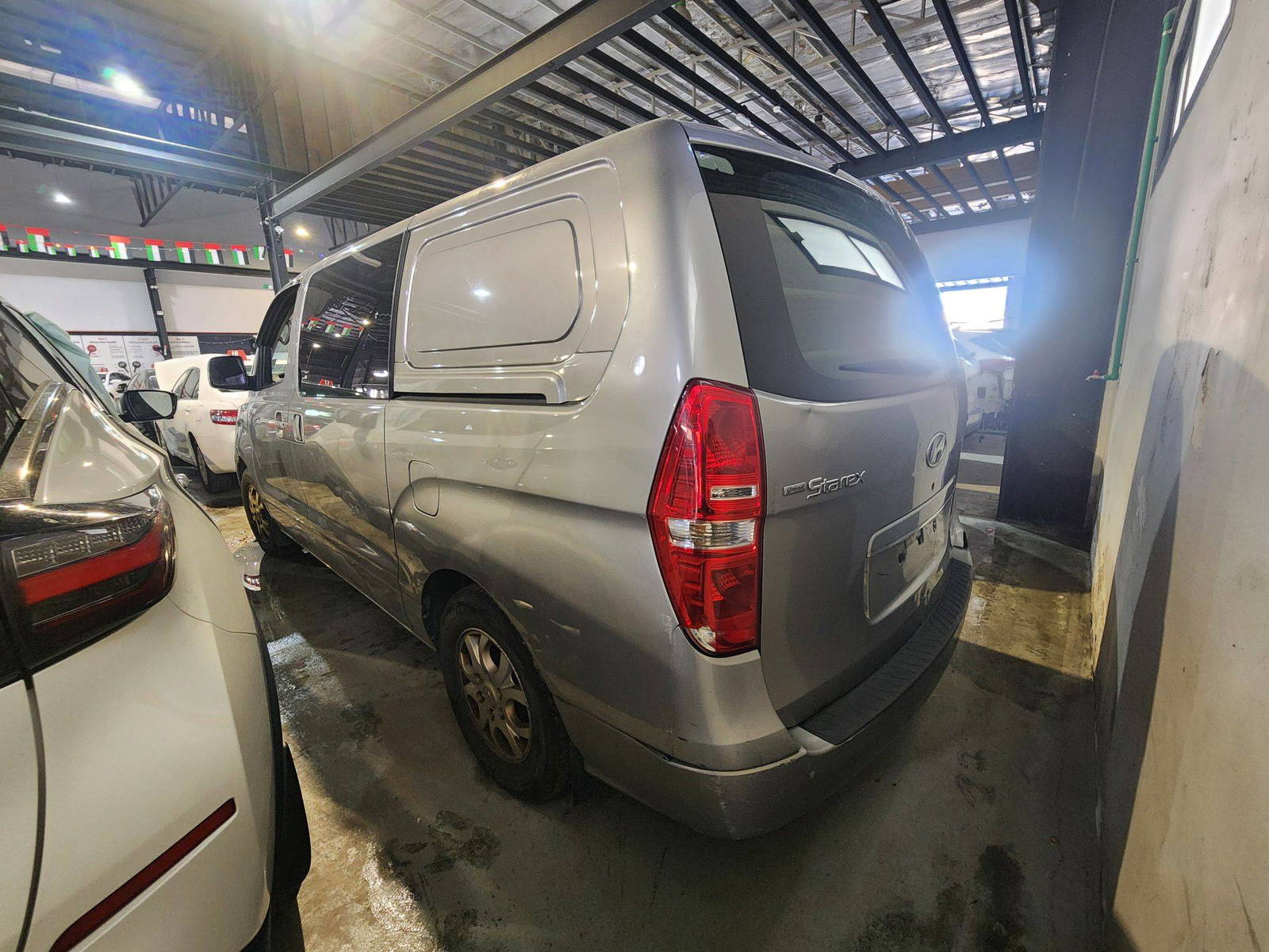2016 HYUNDAI GRAND STAREX — 372973 KM — Lot 745510 — Main - Marhaba Auctions Used Cars - Image 6