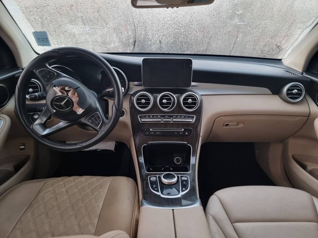 2018 MERCEDES BENZ GLC-300 — 103912 Miles — Lot 16747 — Main - Marhaba Auctions Used Cars - Image 7