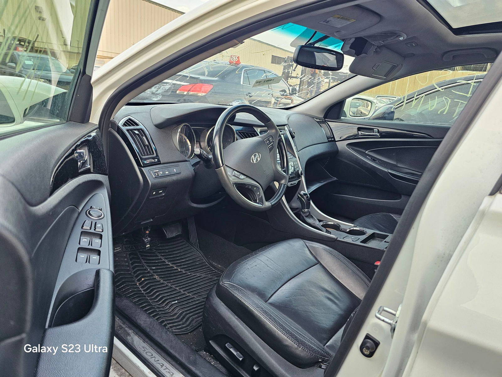 HYUNDAI SONATA 2011 - Marhaba Auction Used Cars - Image 8