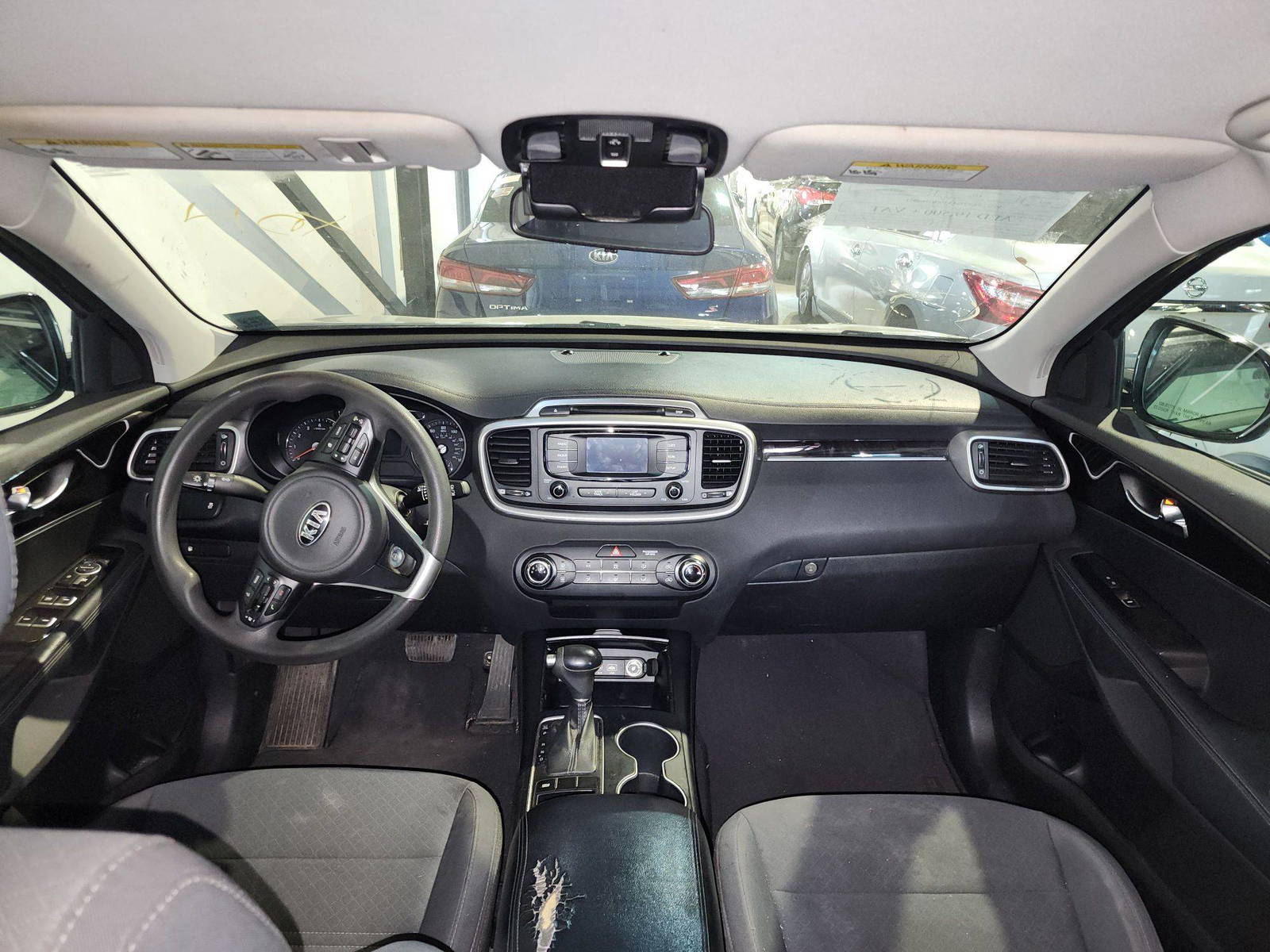 KIA SORENTO 2017 - Marhaba Auction Used Cars - Image 6