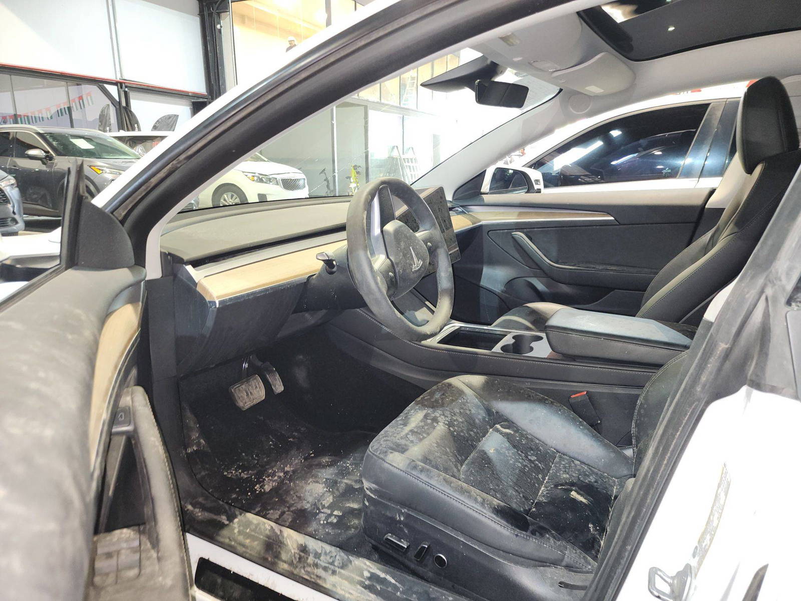 TESLA MODEL 3 2023 - Marhaba Auction Used Cars - Image 8