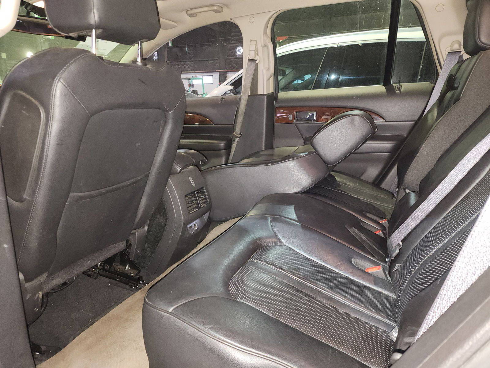 2012 LINCOLN MKX — 305392 KM — Lot L10301 — Main - Marhaba Auctions Used Cars - Image 7