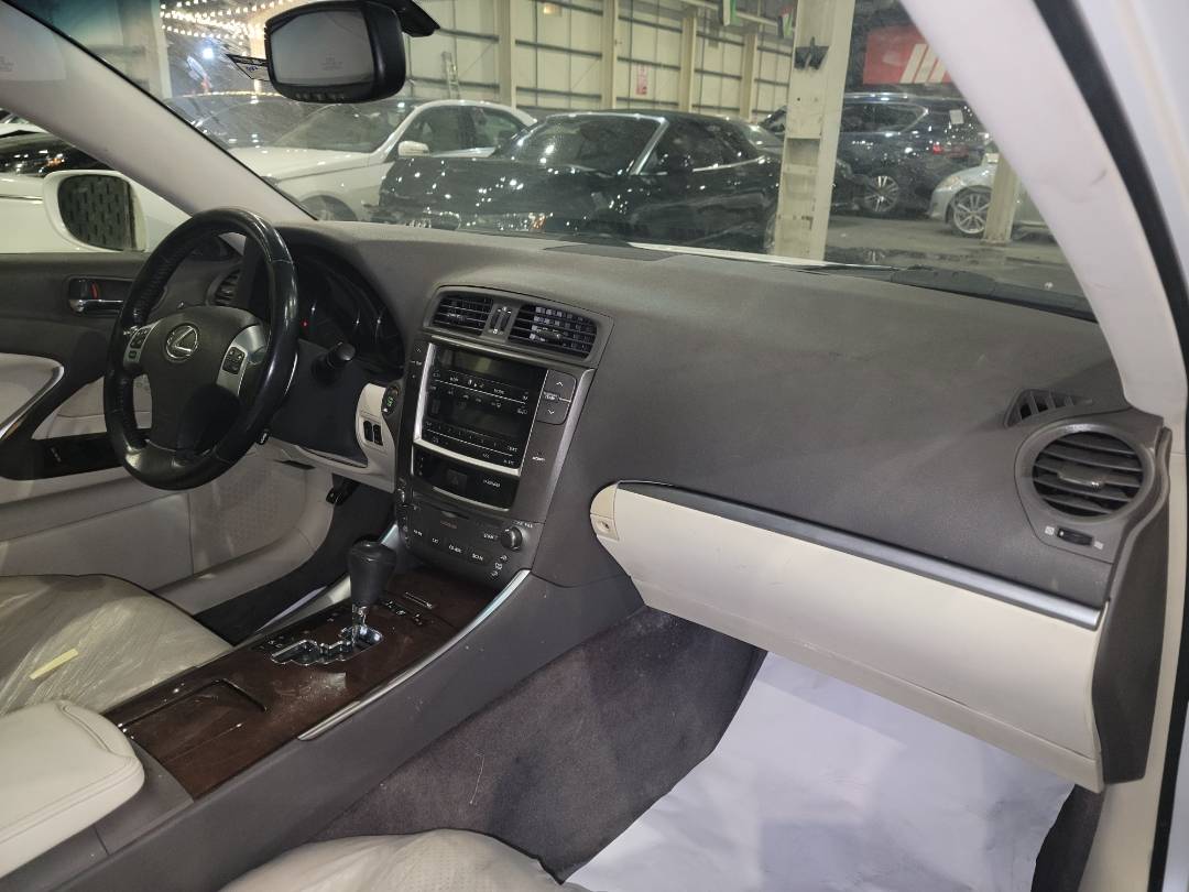2011 LEXUS IS 250 — 164334 Miles — Lot 5129650 - Marhaba Auctions Used Cars - Image 5