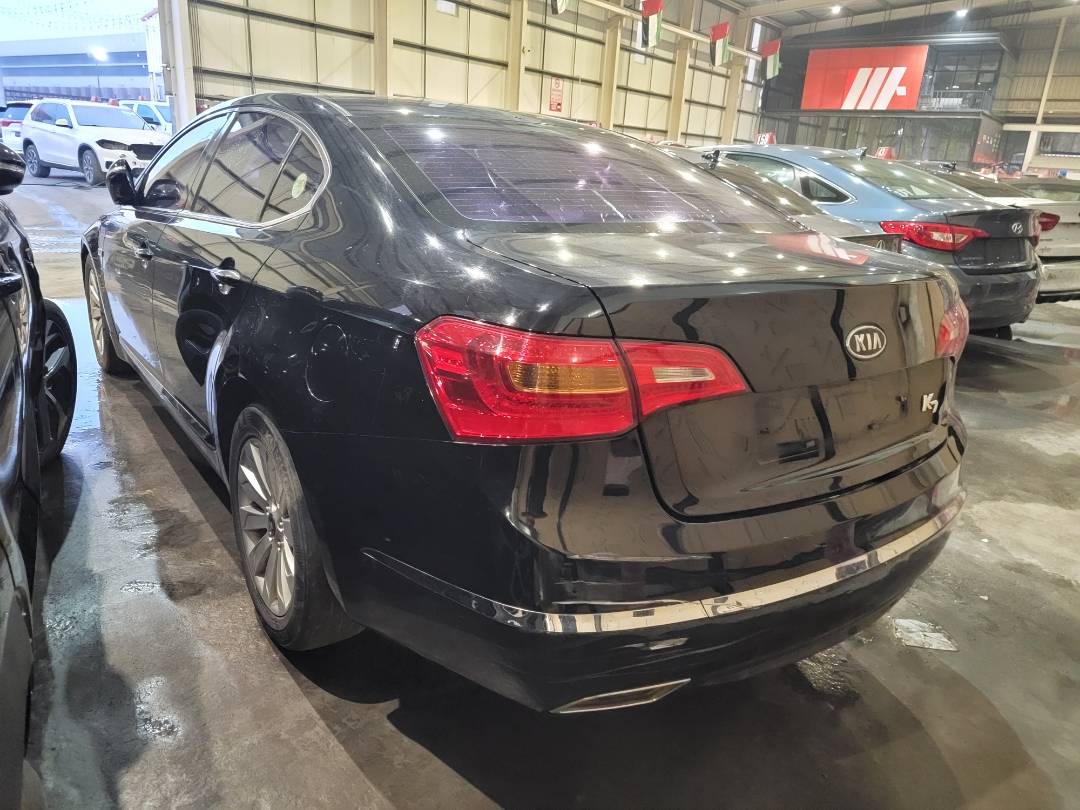 2010 KIA K7 — 92171 KM — Lot 032388 — Main - Marhaba Auctions Used Cars - Image 4