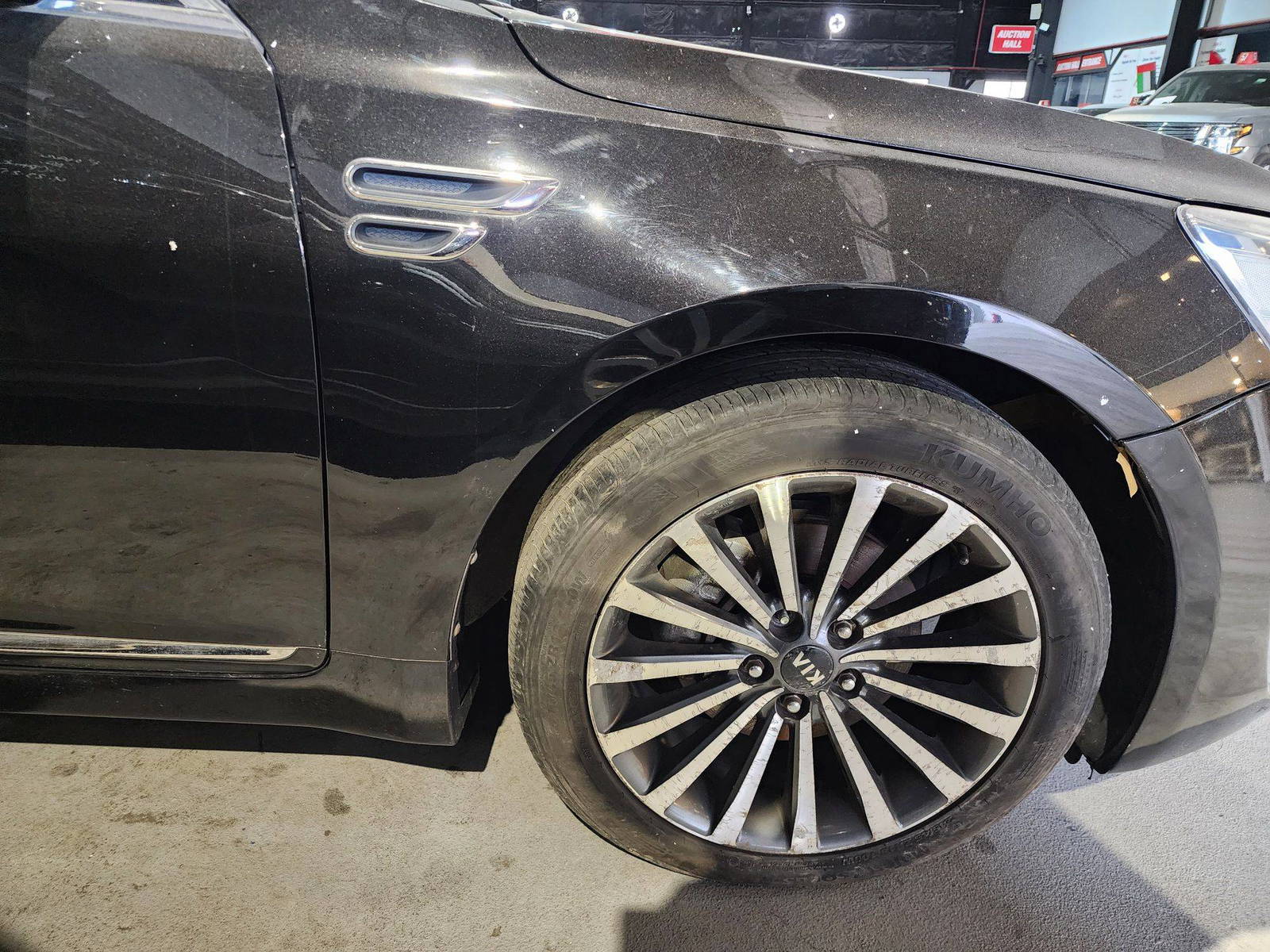 2013 KIA K7 — 201996 KM — Lot 105770 — Al Quoz - Marhaba Auctions Used Cars - Image 12