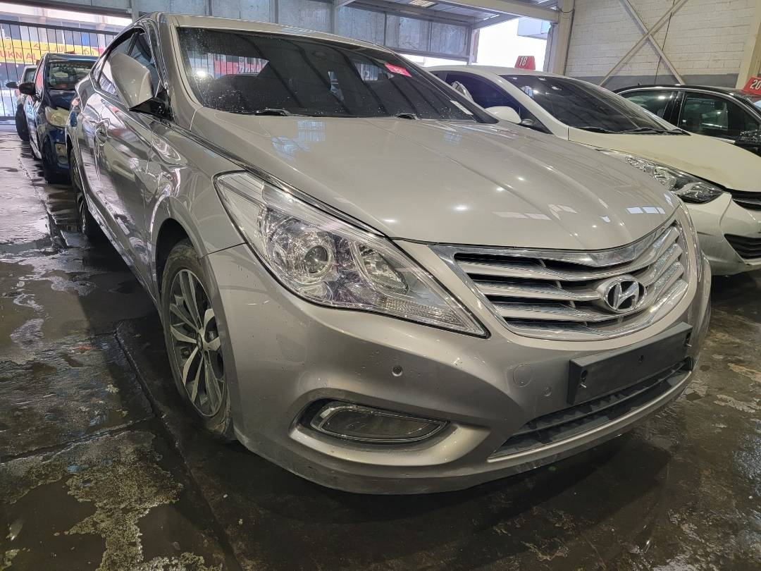 2011 HYUNDAI GRANDEUR — 258425 KM — Lot 070024 — Main - Marhaba Auctions Used Cars - Image 5