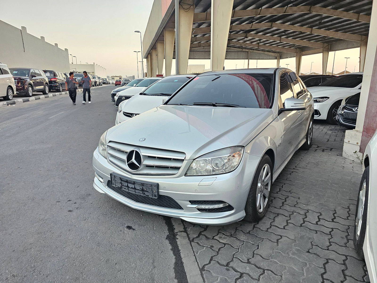 MERCEDES BENZ C200 2011 - Marhaba Auction Used Cars - Image 4