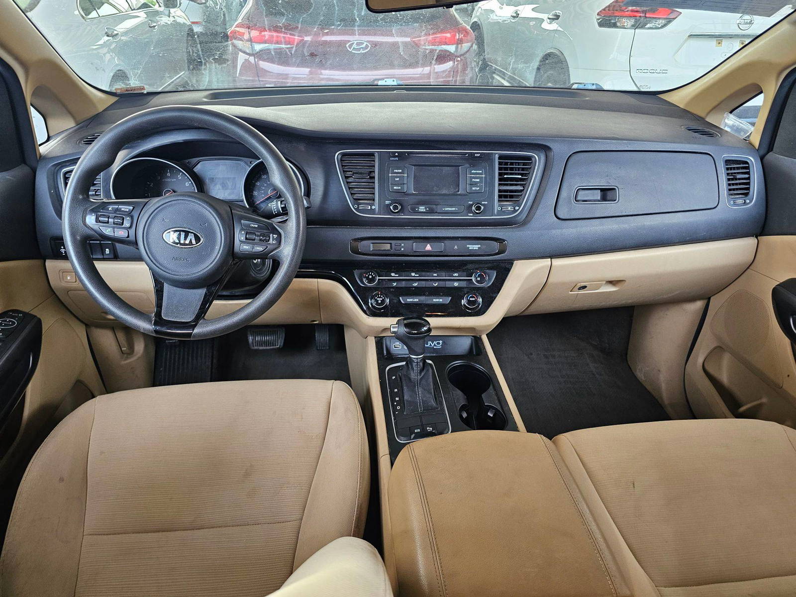 KIA SEDONA 2015 - Marhaba Auction Used Cars - Image 8