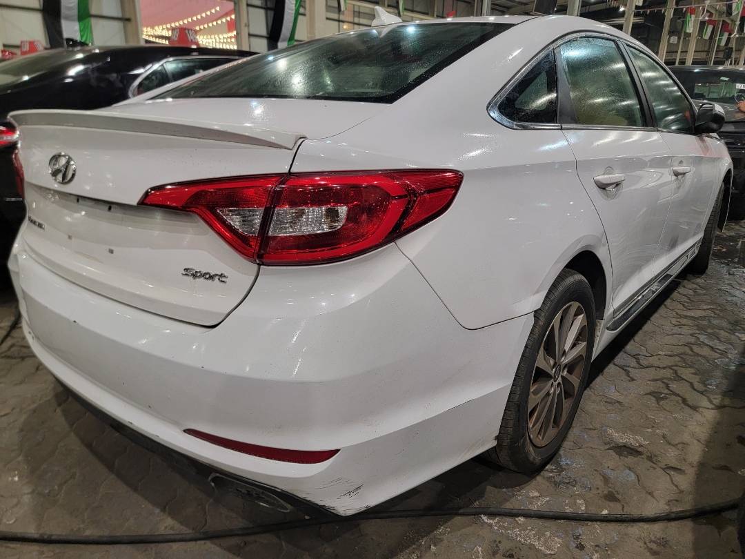 2015 HYUNDAI SONATA — 97502 Miles — Lot 37046551 - Marhaba Auctions Used Cars - Image 4