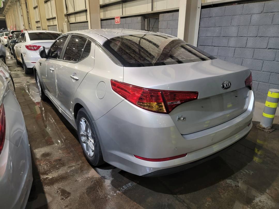 2013 KIA K5 — 185163 KM — Lot 389096 — Souq - Marhaba Auctions Used Cars - Image 4