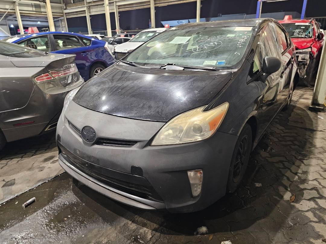 2012 TOYOTA PRIUS — 258124 Miles — Lot 6707368 — Main - Marhaba Auctions Used Cars - Image 5