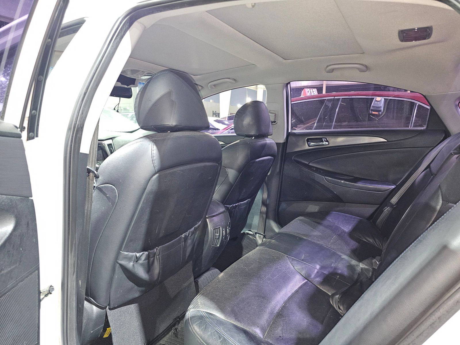 2012 HYUNDAI SONATA — 221460 KM — Lot 022376 — Souq - Marhaba Auctions Used Cars - Image 6