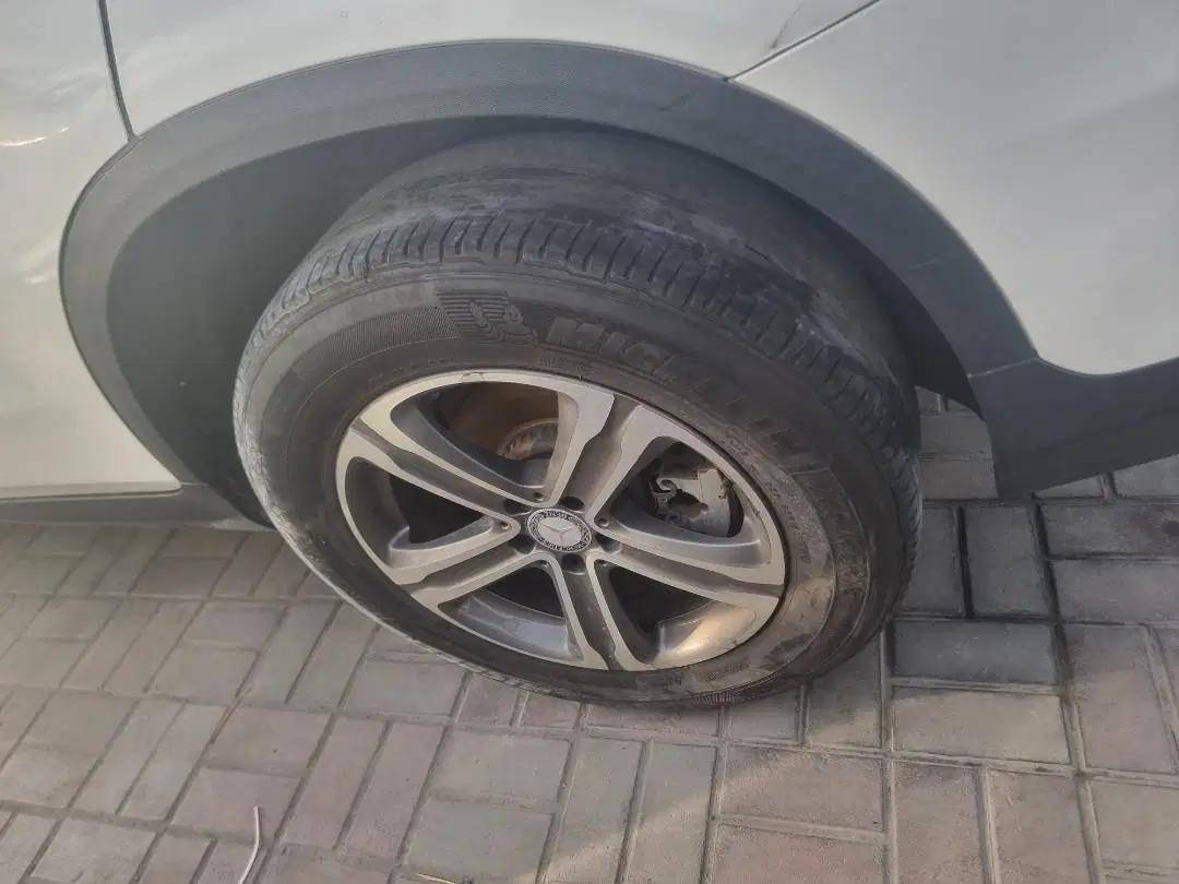 MERCEDES BENZ GLC-300 2016 - Marhaba Auction Used Cars - Image 10