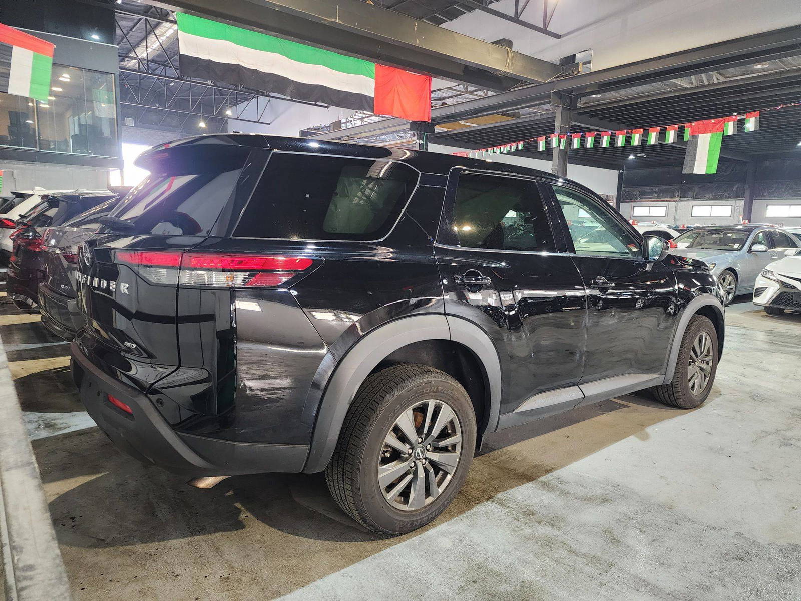2022 NISSAN PATHFINDER — sold — 29306 Miles — Lot 43039180 — Main - Marhaba Auctions Used Cars - Image 4