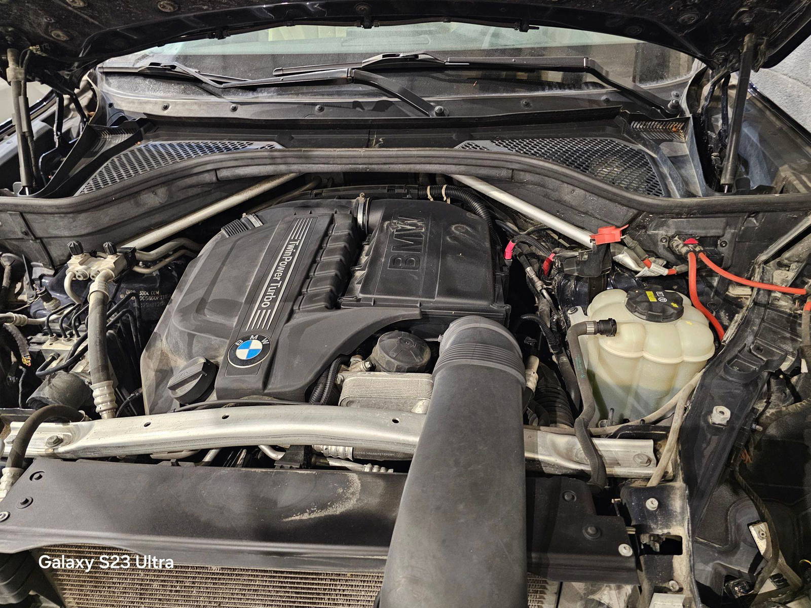 BMW X5 XDRIVE35I 2016 - Marhaba Auction Used Cars - Image 11