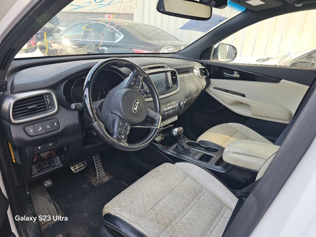 2016 KIA SORENTO — 141401 Miles — Lot 2673481 — Main - Marhaba Auctions Used Cars - Image 8