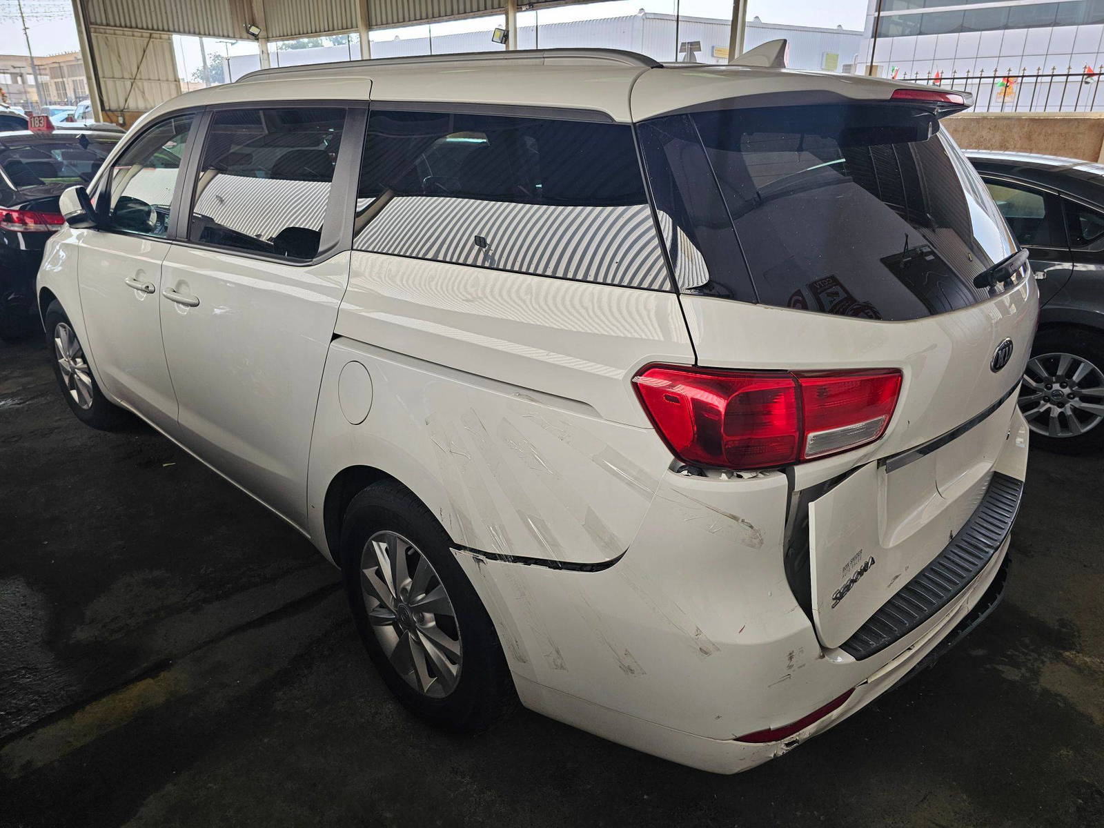 2015 KIA SEDONA — 177205 Miles — Lot KNDMB5C10F6070214 — Main - Marhaba Auctions Used Cars - Image 6