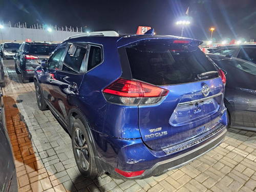 2017 NISSAN ROGUE at Marhaba Auctions