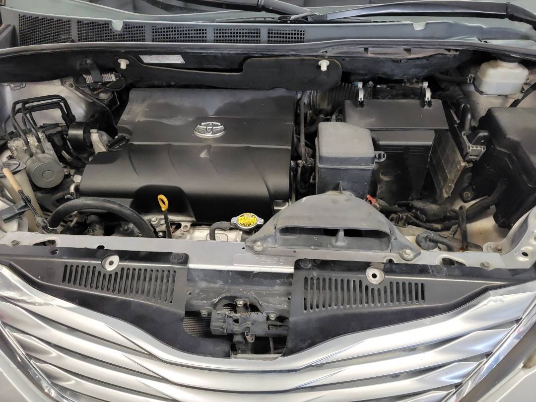 2011 TOYOTA SIENNA — 236757 Miles — Lot CXBS157201 — Main - Marhaba Auctions Used Cars - Image 12