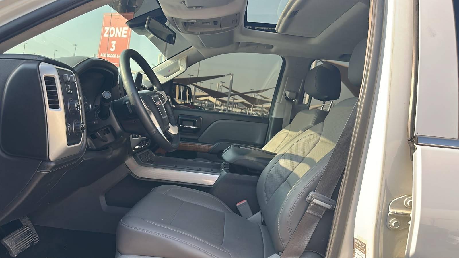 2014 GMC SIERRA — 307349 KM — Lot 4EG170724 — Souq - Marhaba Auctions Used Cars - Image 10