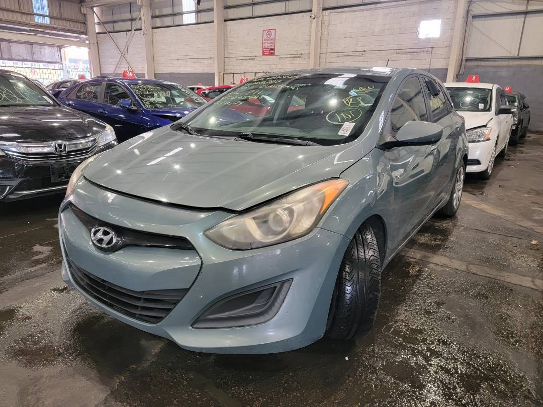 2013 HYUNDAI ELANTRA GT — 211257 KM — Lot 12108787X — Main - Marhaba Auctions Used Cars - Image 4