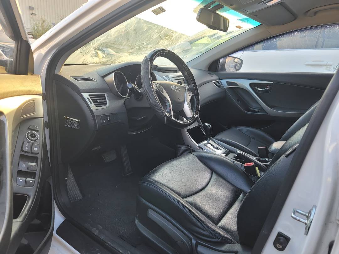 2011 HYUNDAI AVANTE — 286449 KM — Lot 082034 — Main - Marhaba Auctions Used Cars - Image 6
