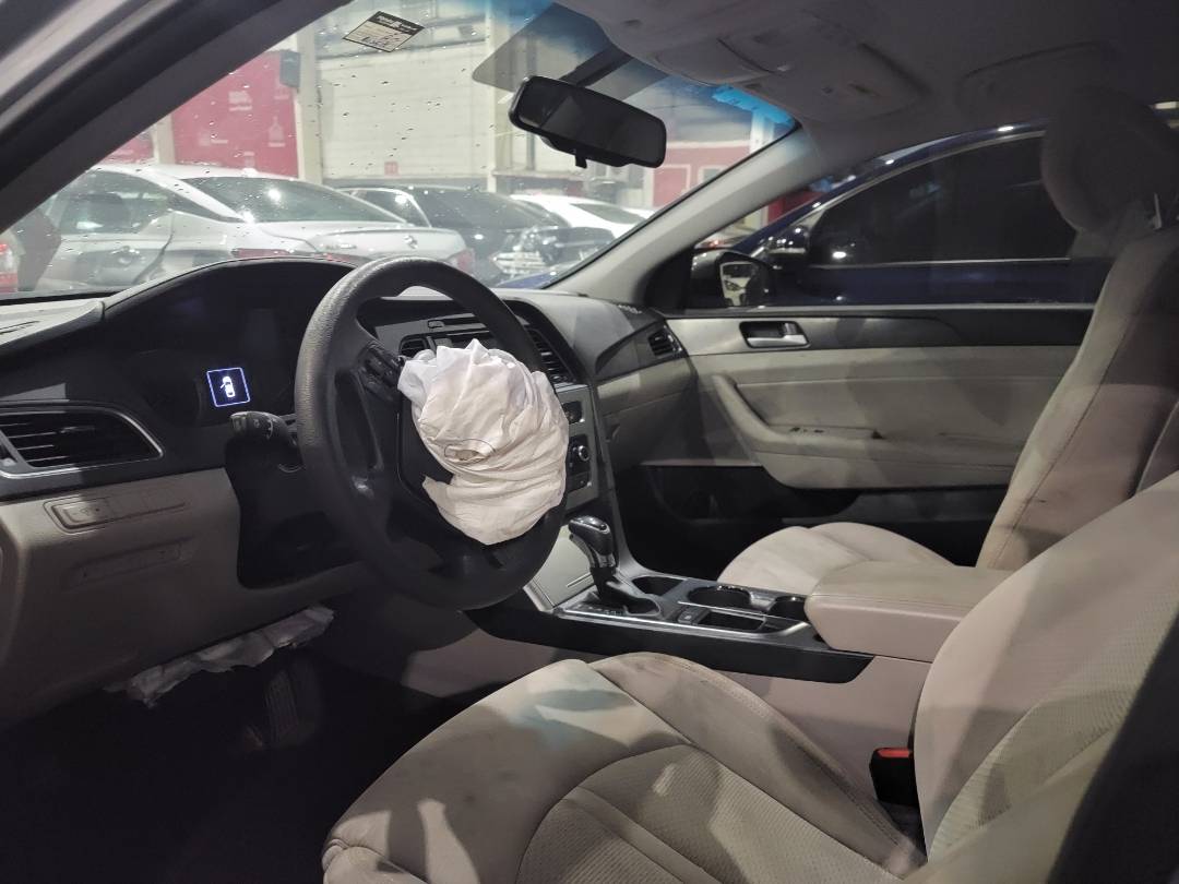 2015 HYUNDAI SONATA — 205511 Miles — Lot v — Main - Marhaba Auctions Used Cars - Image 6