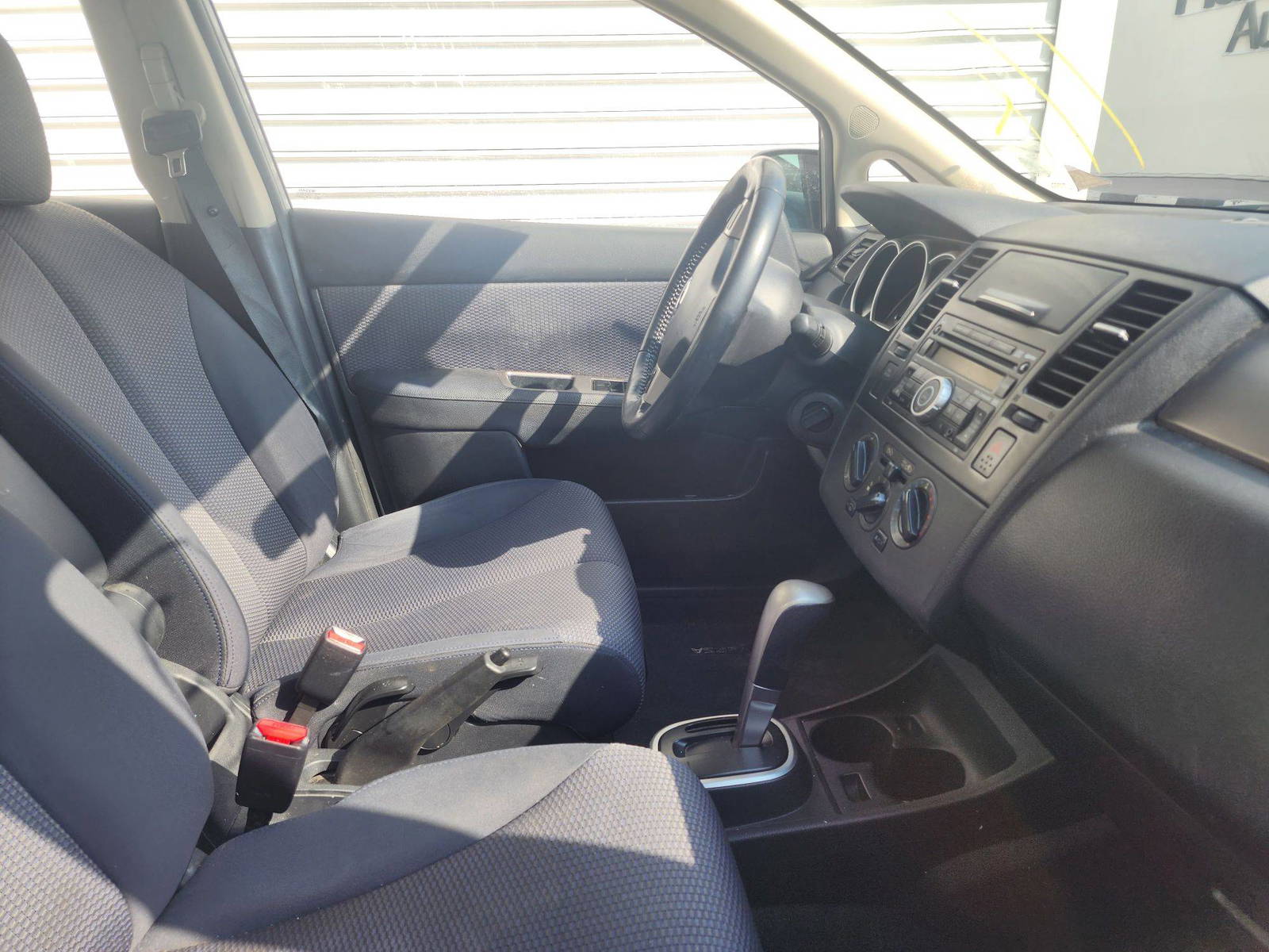 2009 NISSAN VERSA — 184221 Miles — Lot 68035843 - Marhaba Auctions Used Cars - Image 8