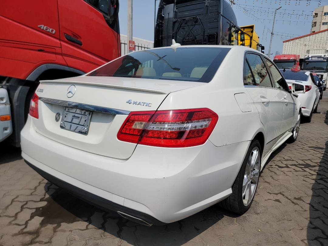 2012 MERCEDES BENZ E 350 — 219536 Miles — Lot CA535440 — Main - Marhaba Auctions Used Cars - Image 3