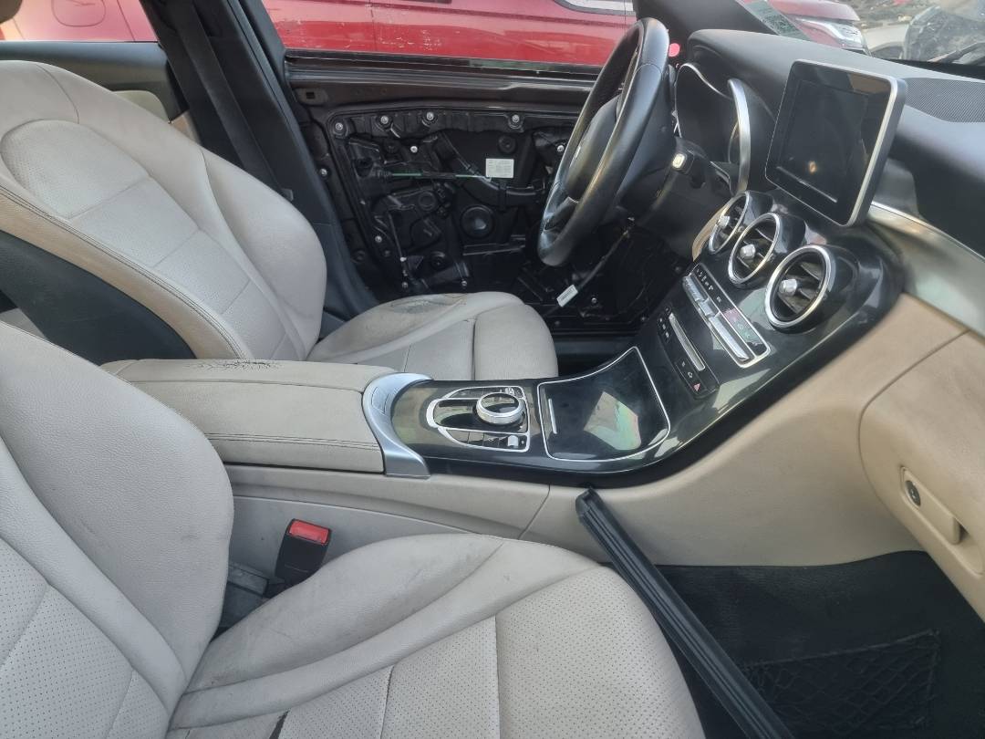 2018 MERCEDES BENZ C300 — 98838 Miles — Lot 9JU237605 — Main - Marhaba Auctions Used Cars - Image 7