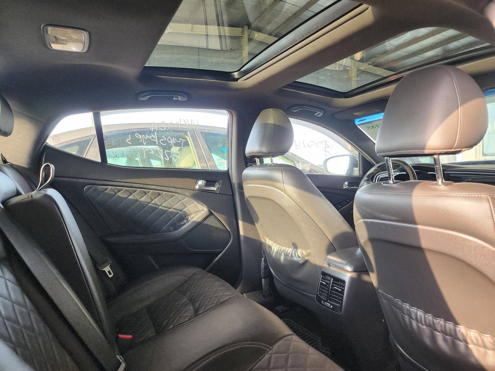 2015 KIA OPTIMA — 160976 Miles — Lot 60057 — Souq - Marhaba Auctions Used Cars - Image 4